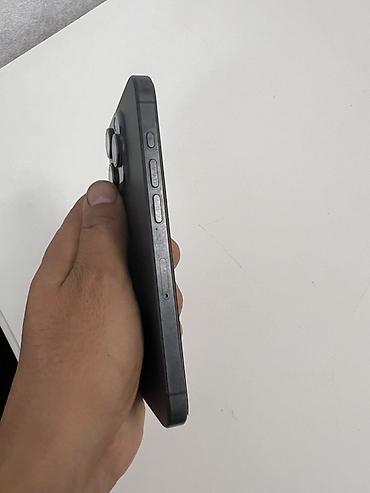 iphone xe: IPhone 15 Pro, Б/у, 128 ГБ, Черный, Чехол — 7