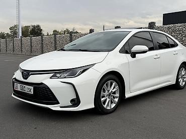 Продажа авто: Toyota Corolla: 2023 г., 1.8 л, Вариатор, Гибрид, Седан — 2