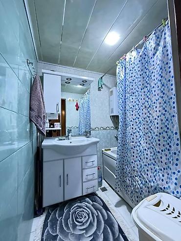 bulbulədə ev satılır: Bakı, 3 otaqlı, Köhnə tikili, m. 8 Noyabr, 85 kv. m — 6