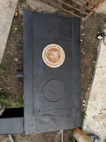 отопительные печ: Металлическая печь-буржуйка с варочной поверхностью - Корпус из