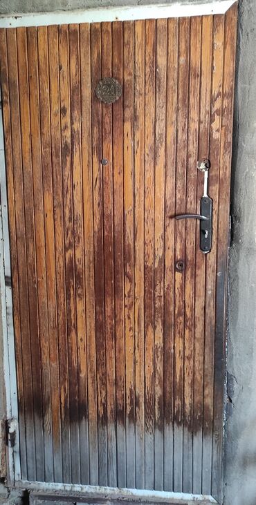 бу дверьи: Входная дверь, Металл, Левостороний механизм, Б/у