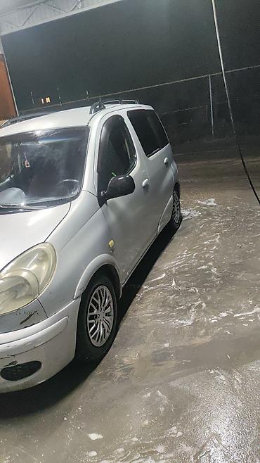 go park: Toyota Yaris Verso: 2003 г., Газ-бензин (ГБО), Минивэн — 2