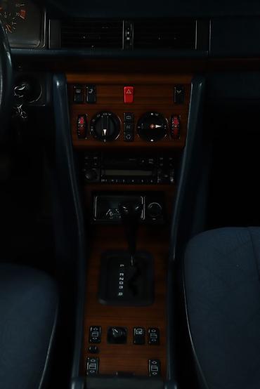 Mercedes-Benz: Mercedes-Benz W124: 1993 г., 3.2 л, Автомат, Бензин — 20