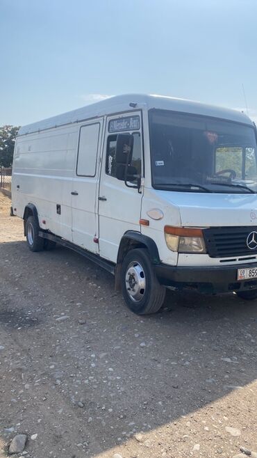 кузов вольво: Грузовик, Mercedes-Benz