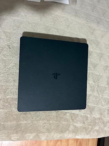 PS4 (Sony Playstation 4): Sony PlayStation 4 Slim konzola - Model: PS4 Slim (CUH serija), crna — 1