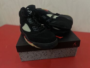 жорданы кроссовки: Мужские кроссовки, 45, Air Jordan, Новый, цвет - Черный