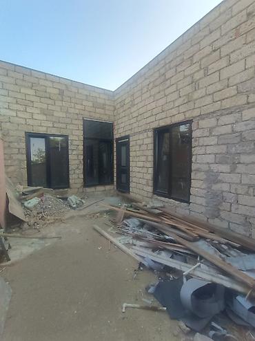 hovsanda ev: 3 otaqlı, 78 kv. m, Təmirsiz — 7