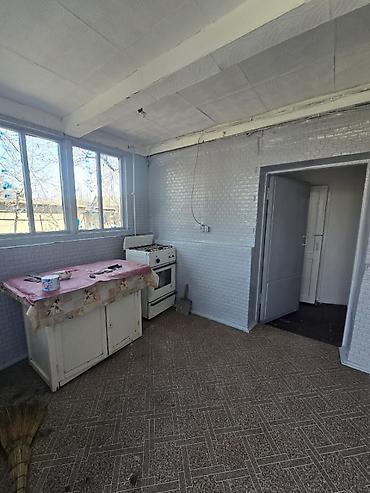 Продажа коттеджей и домов: Продаётся дом 🏠 Район Баят 115 квкирпич,3,5 сот по гос акту 5 по — 11