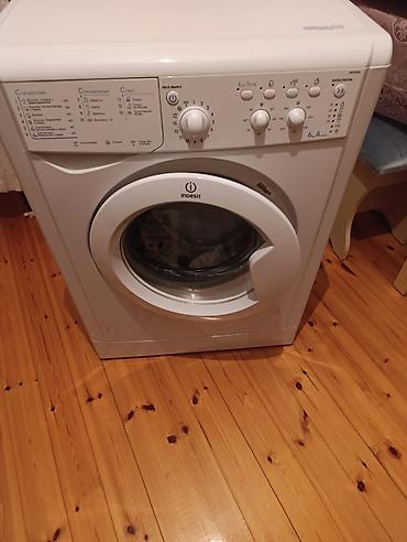 indesit: Indesit önyükləməli paltaryuyan maşın - Ön yükləmə, şüşə lyuk - — 1