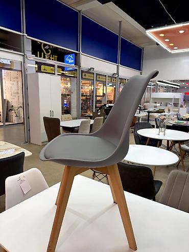 стул кухня: Стул Eames 222 - Расцветки: серый, чёрный, белый и бежевый - Размер — 7