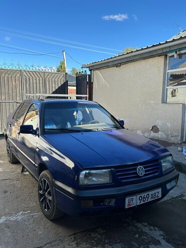 спойлер для фит: Volkswagen Vento: 1992 г., 1.8 л, Механика, Бензин, Седан