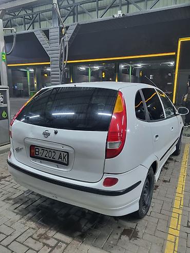 nissa: Nissan Tino: 2001 г., 1.8 л, Автомат, Бензин, Минивэн — 4