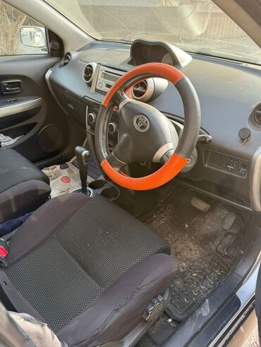 Toyota: Toyota ist: 2002 г., 1.3 л, Автомат, Бензин — 5