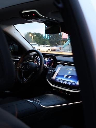Унаа сатуу: Mercedes-Benz E-Class: 2025 г., 2 л, Автомат, Бензин, Седан — 10