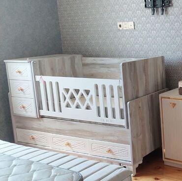 9 ayliq usaq sekilleri: Oğlan və qız üçün, İşlənmiş, Dördbucaq, Beşik, Dəstsiz, Matras ilə, Yellənmə mexanizmsiz