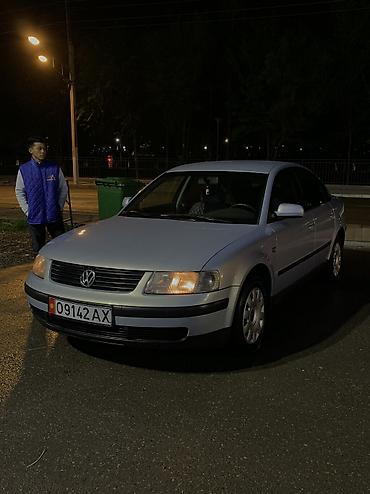 300 000: Volkswagen Passat: 1998 г., Автомат, Бензин — 1