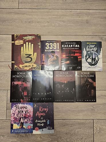 Книги и журналы: Şəkildəki kitablar satılıqdır uyğun qiymətə satılır Mangalarla — 1