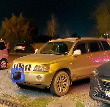 хайлендер 1: Toyota Kluger: 2001 г., 2.4 л, Автомат, Бензин, Кроссовер — 1