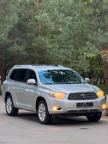 багажник на авто бу: Toyota Highlander: 2010 г., 3.3 л, Автомат, Гибрид, Кроссовер — 1