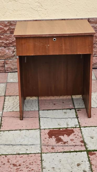 Салонные кресла: Парикмахерское оборудование комплектом: 1) Кресло парикмахерское - — 1