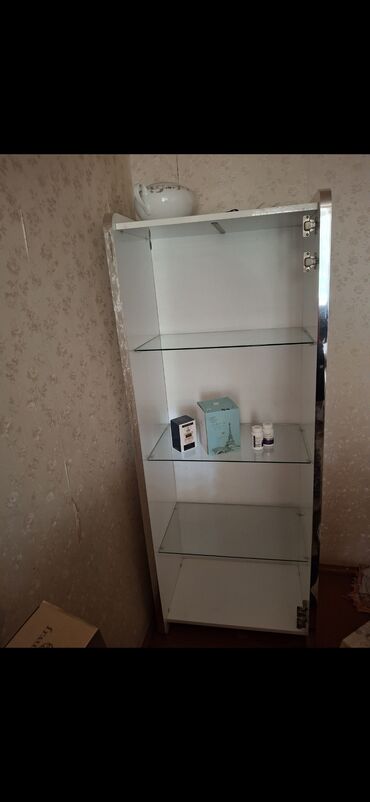ваза напольная стеклянная высокая без узора: Б/у, Прямой шкаф, Буфет, Азербайджан