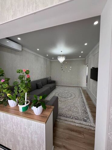 серая персидская кошка: 3 комнаты, 70 м², 106 серия, 9 этаж, Евроремонт