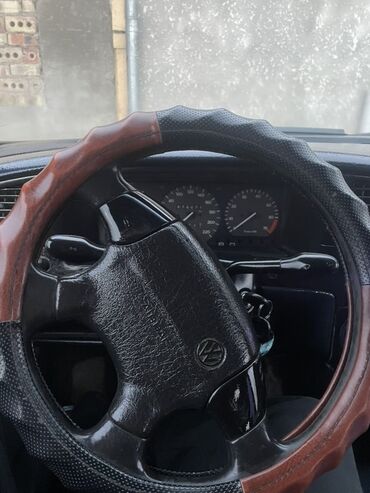 Volkswagen: Volkswagen Passat: 1994 г., 1.8 л, Механика, Универсал — 10