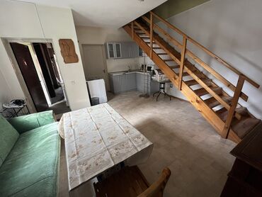 Долгосрочная аренда комнат: 90 м²