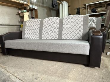 Прямые диваны: Прямой диван, Новый, Трехместный — 2