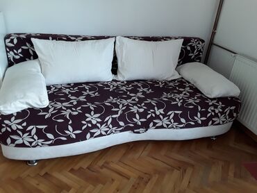 dzak za spavanje: Krevet Alexa,odlican, modernog dizajna i dezena. Udoban za spavanje i