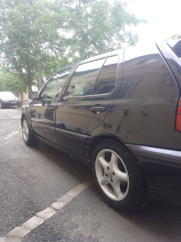 yeni maşınlar: Volkswagen Golf: 1.2 l | 1993 il Hetçbek