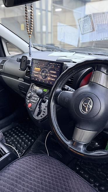 kia sorrnto: Toyota WISH: 2004 г., 1.8 л, Автомат, Бензин, Минивэн — 2