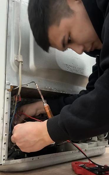 Ремонт холодильников, морозильников: Ремонт холодильников, ремонт морозильников, ремонт витринных — 4