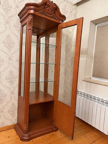 Оборудование для магазинов: Стеклянная витрина-шкаф, Б/у — 1