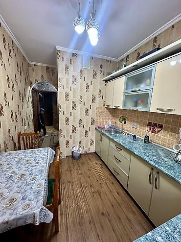 квартиры 106 серии: 3 комнаты, 63 м², Пишпек 106 серия, 7 этаж, Старый ремонт — 7