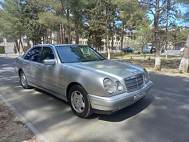 Mercedes-Benz: Mercedes-Benz E-Class: 2 l | 1997 il Sedan — 15