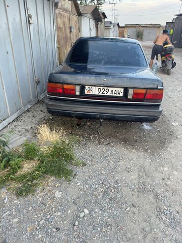 Mazda: Mazda 929: 1990 г., 2.2 л, Механика, Бензин, Седан at lalafo.kg — 5 Mazda: Mazda 929: 1990 г., 2.2 л, Механика, Бензин, Седан — 5