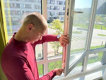 пластиковых: Ремонт пластиковых окон и дверей Бишкек — 3