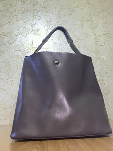 Сумки: Продается женская сумка(эко кожа) Б/У
Цена: 500KGS(сом)