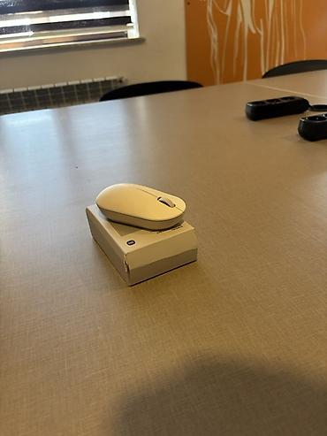 komputer cantası: Məhsul: Xiaomi Wireless Mouse Lite 2 (siçan) Xüsusiyyətlər: - Simsiz — 4
