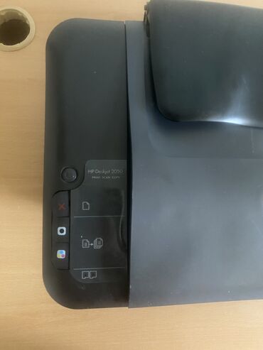 Printerlər: HP Printer, islek olub.Bir nece ildi istifadesiz qalib, qiymet — 10
