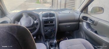 Hyundai: Hyundai Santa Fe: 2002 г., 2 л, Механика, Дизель, Кроссовер