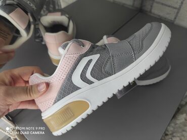 обувь для бега: Продаю новую красовки от бренда "GEOX" оригинал 100% Качество 🔥🔥🔥