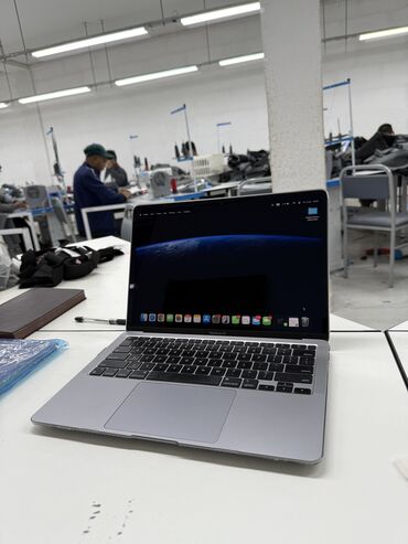 щвений машинка: Ноутбук, Apple, 8 ГБ ОЭТ, Apple M1, 13.3 ", Колдонулган