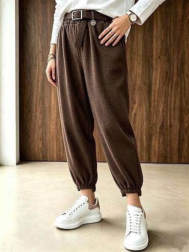 Pantalone 2300 din
S M L