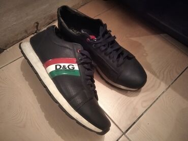 замшевые мужские сапоги: Kişi ayaqqabıları dəsti - D&G loqo dizaynlı idman ayaqqabısı
