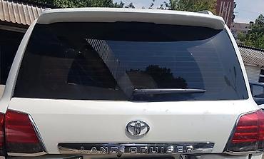 səs bogucu: Toyota Land Cruiser 200 — 2