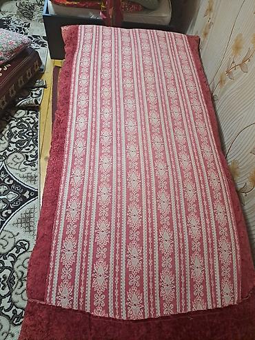 Digər mebel: Taxt döşəyi 30manat.Qalan tək döşəklər hərəsi 10 manatdır. Təbii qoyun — 1