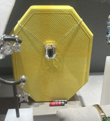 Колье: Swarovski kolye 193 manata alinib 1defe taxmiwam endirimle satiram