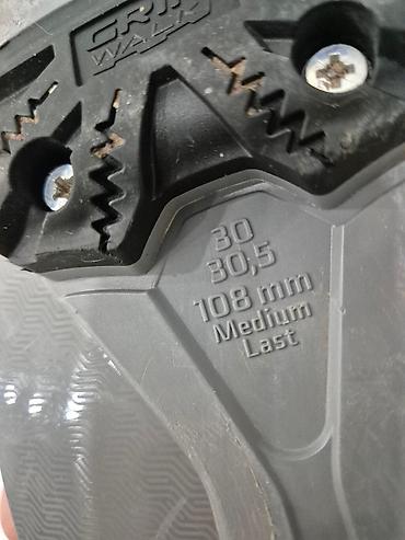 22000: Горнолыжные ботинки Atomic Hawx XTD Prime 120, размер 30-30.5, год — 4